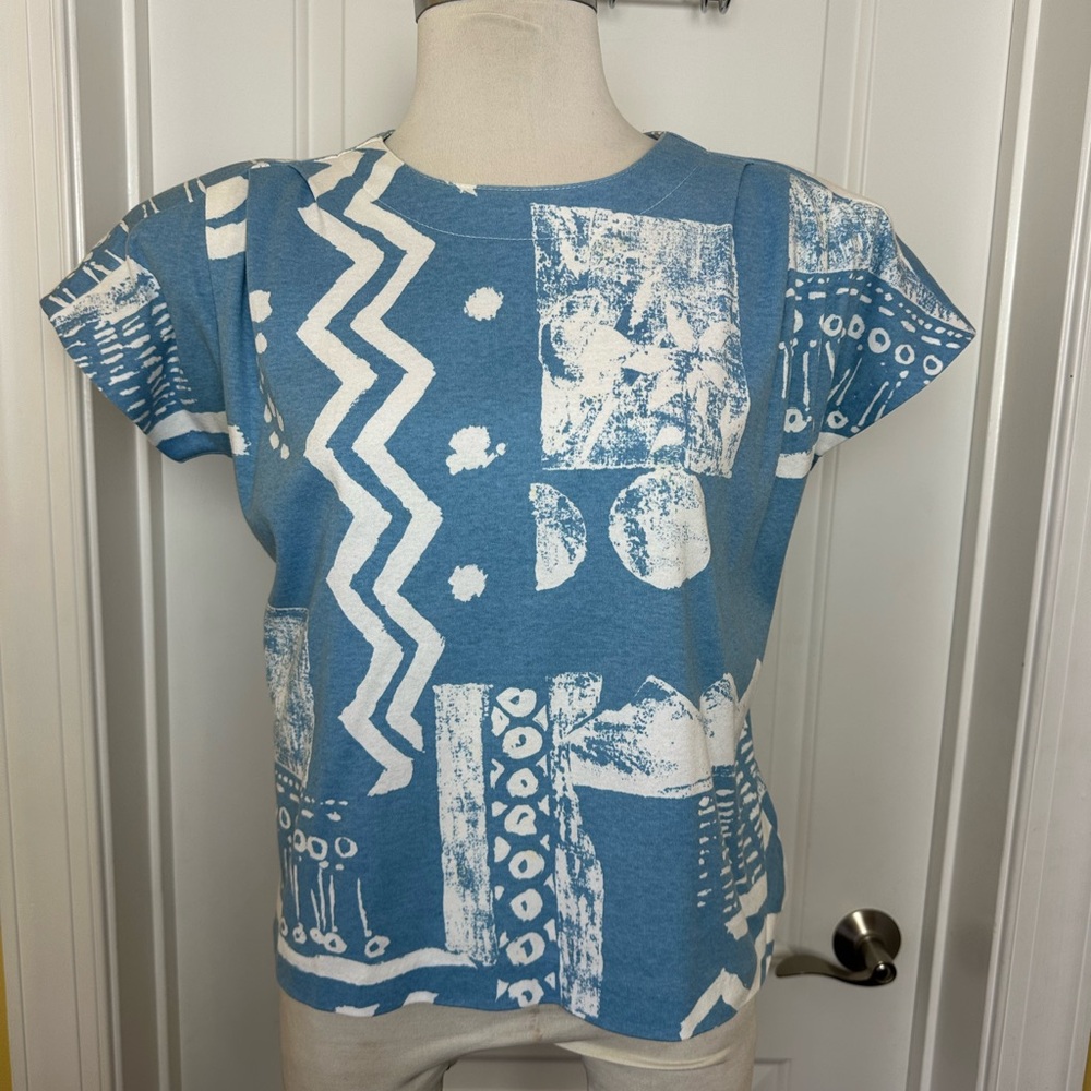 Vintage 80s HMJ abstract print Top featuring geometric shapes boxy shoulders S